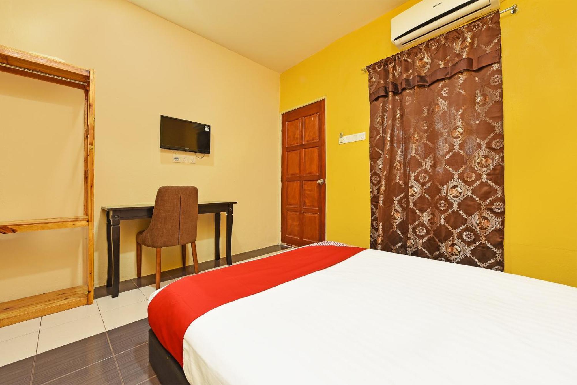 Oyo 90561 Awan Biru Motel Pantai Cenang  Eksteriør billede