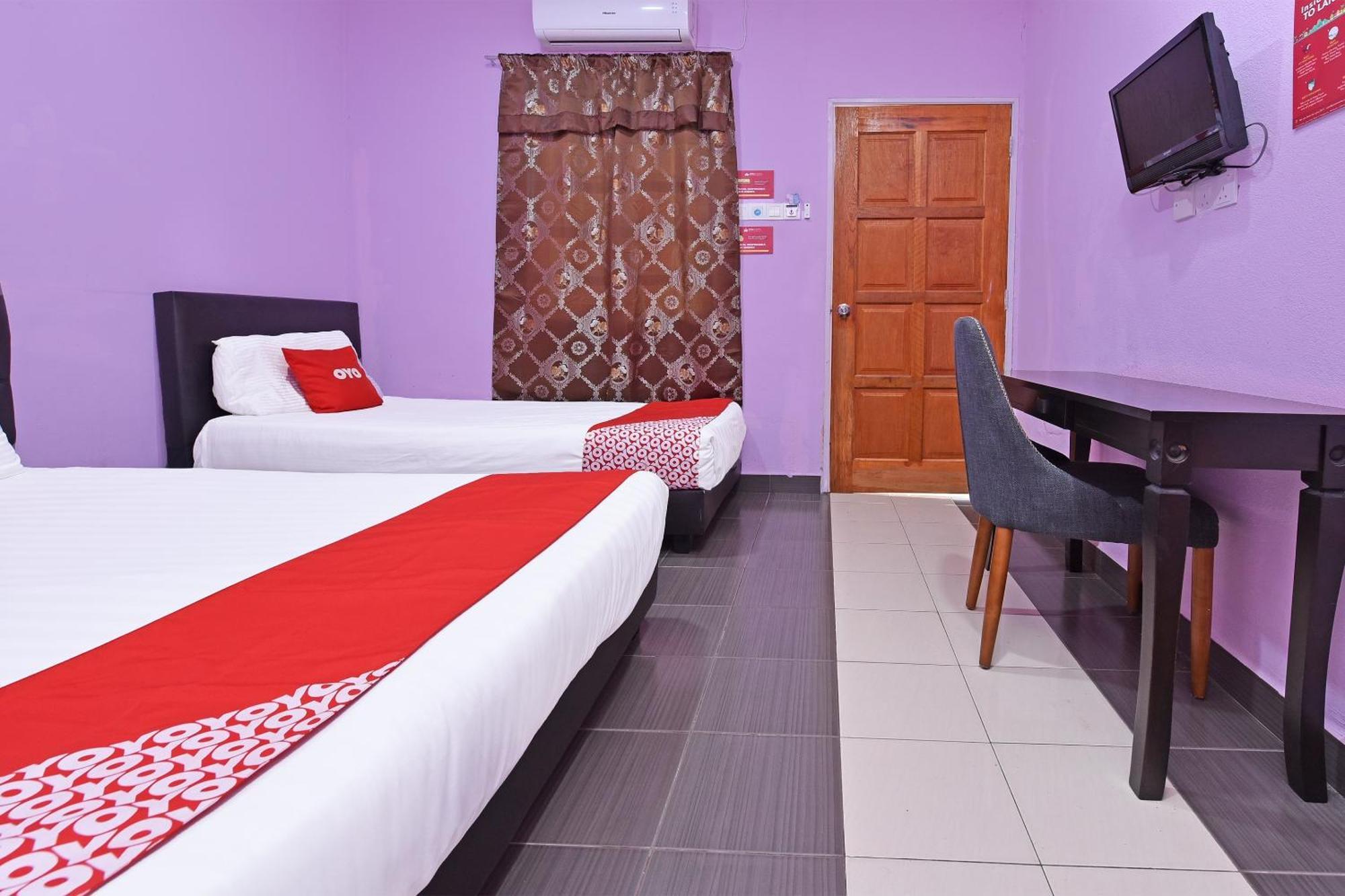 Oyo 90561 Awan Biru Motel Pantai Cenang  Eksteriør billede