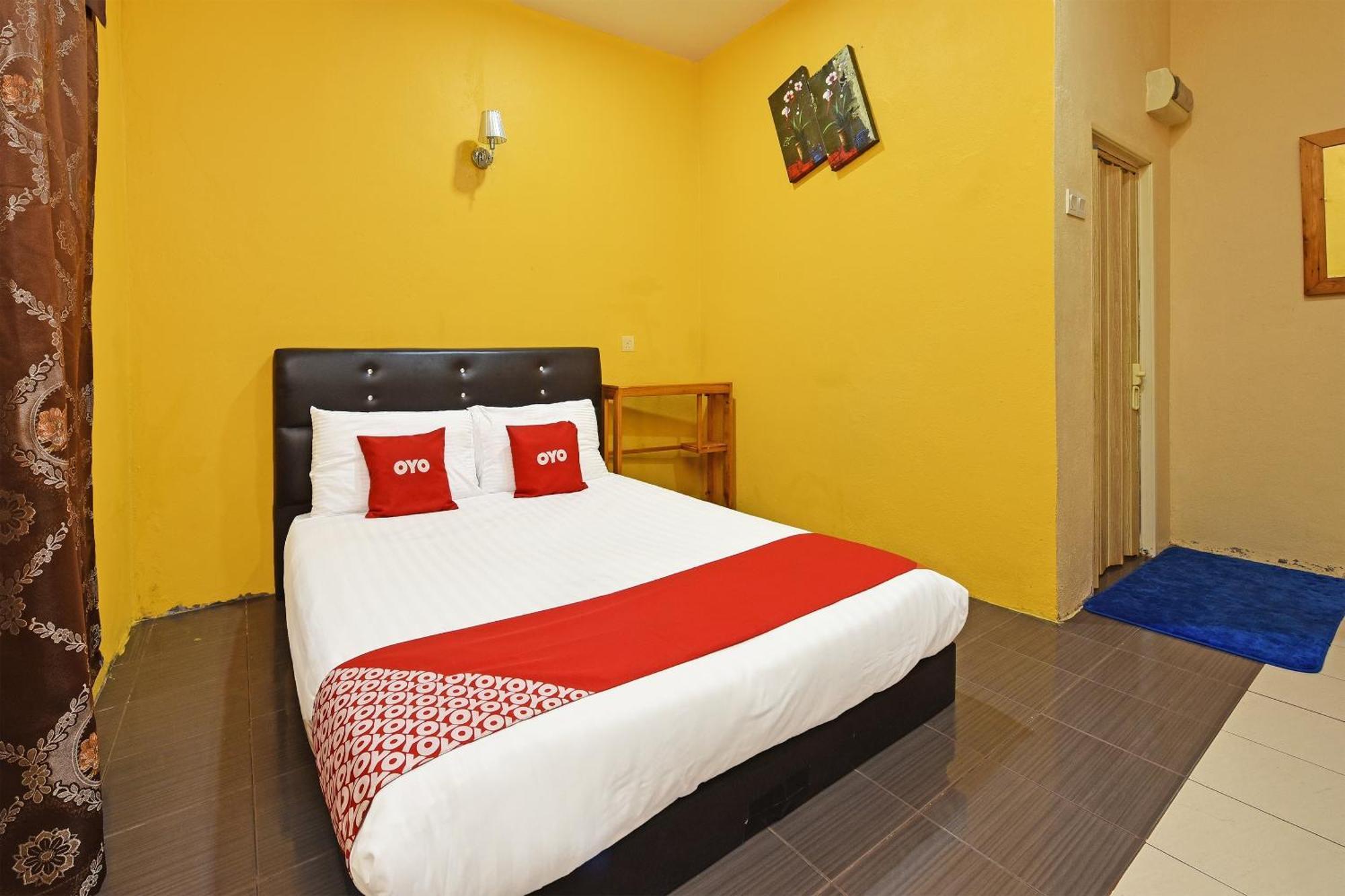 Oyo 90561 Awan Biru Motel Pantai Cenang  Eksteriør billede